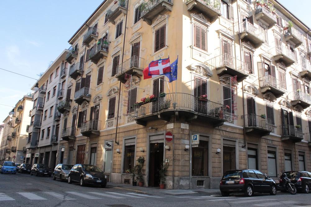 Hotel Montevecchio トリノ エクステリア 写真