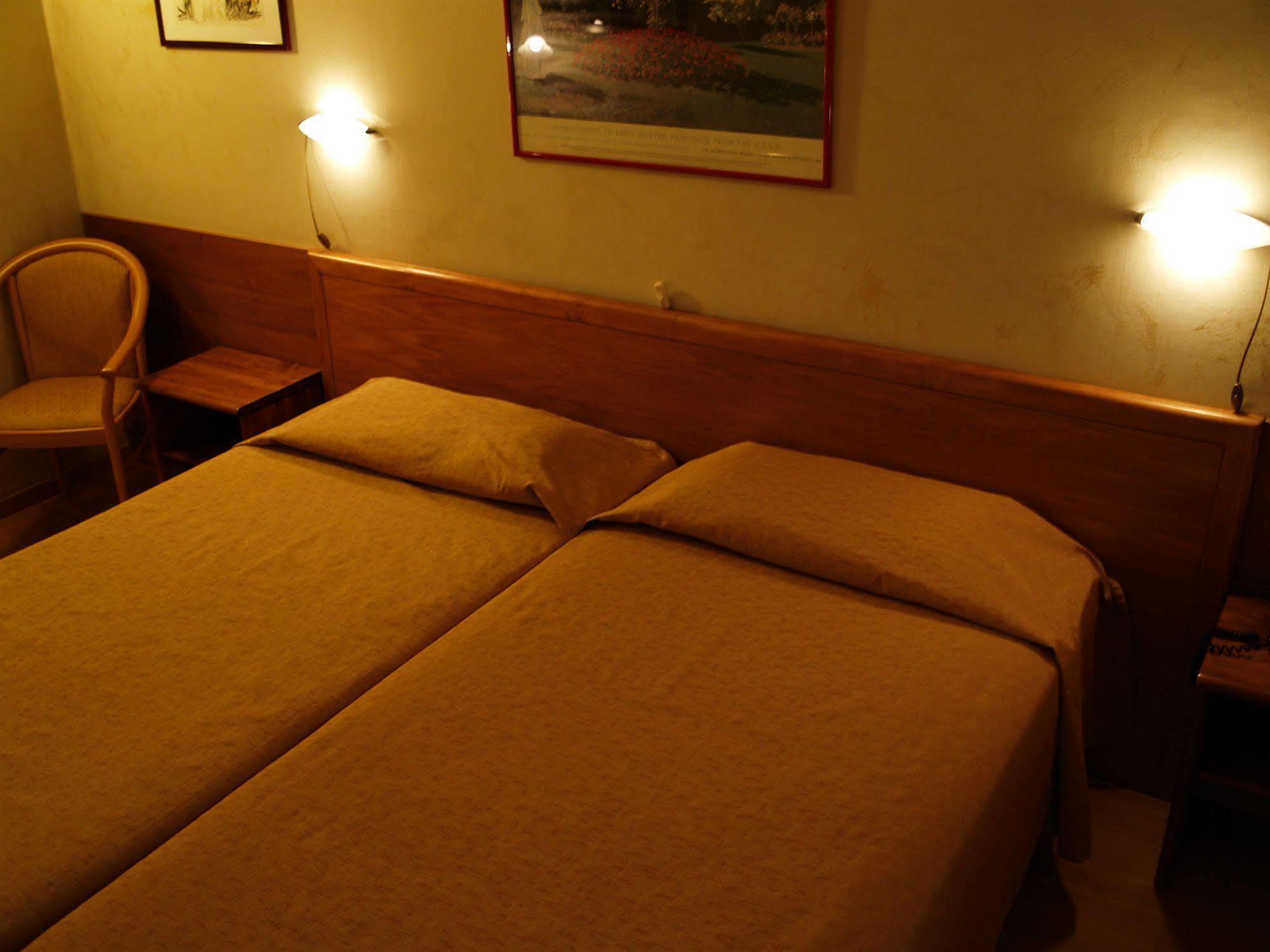 Hotel Montevecchio トリノ エクステリア 写真