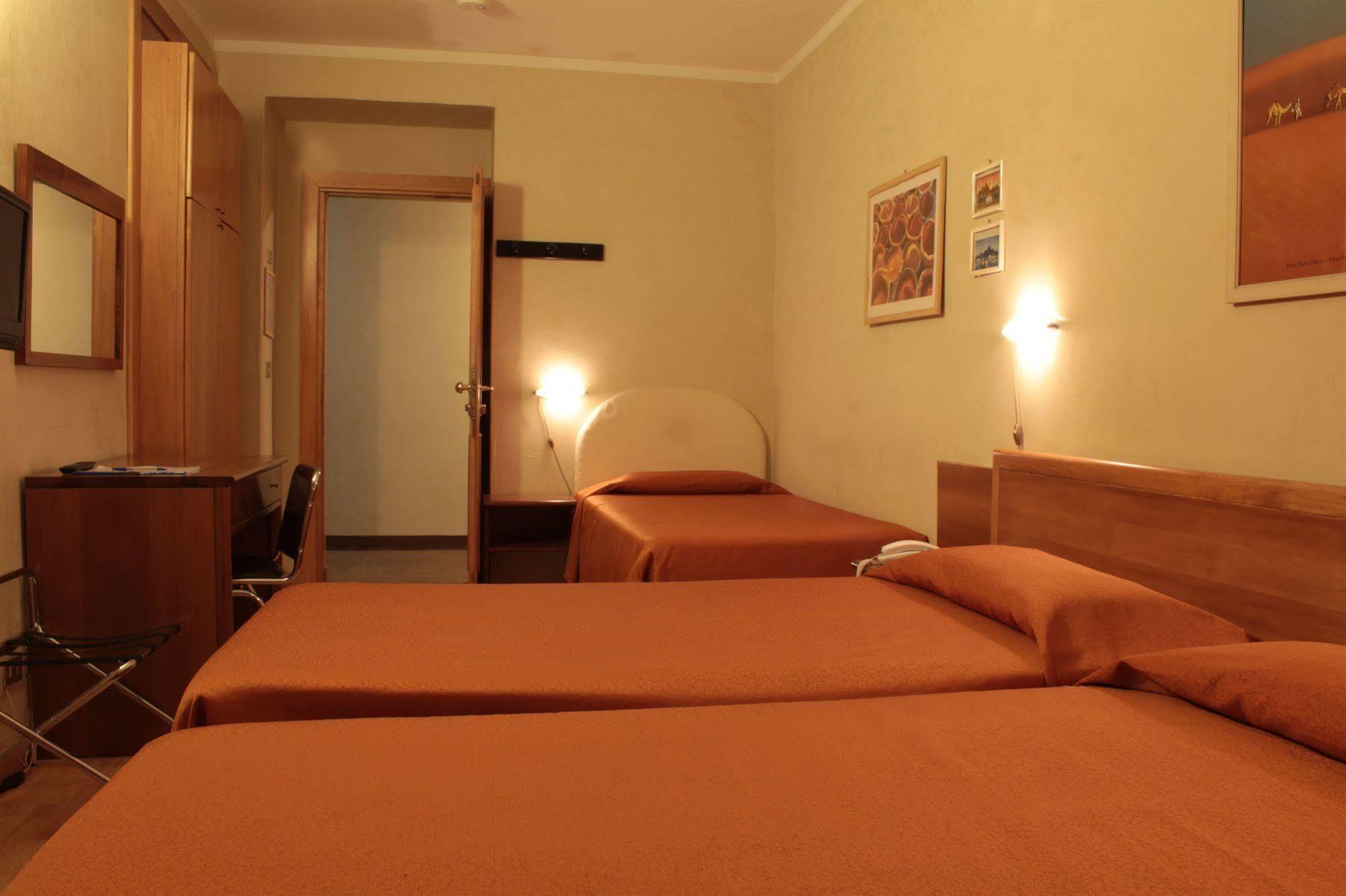 Hotel Montevecchio トリノ エクステリア 写真
