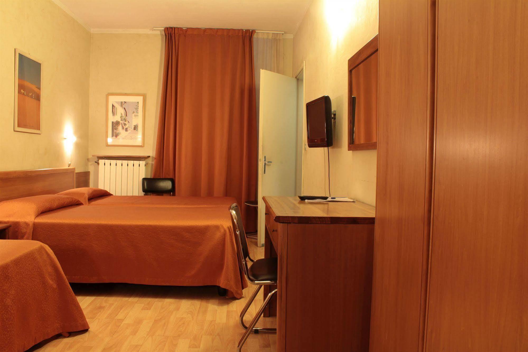 Hotel Montevecchio トリノ エクステリア 写真